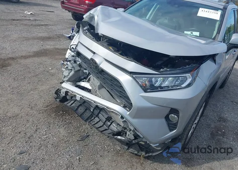 2020 Toyota Rav4 Xle Premium из США, поврежденный, VIN 2T3A1RFV5LW136939